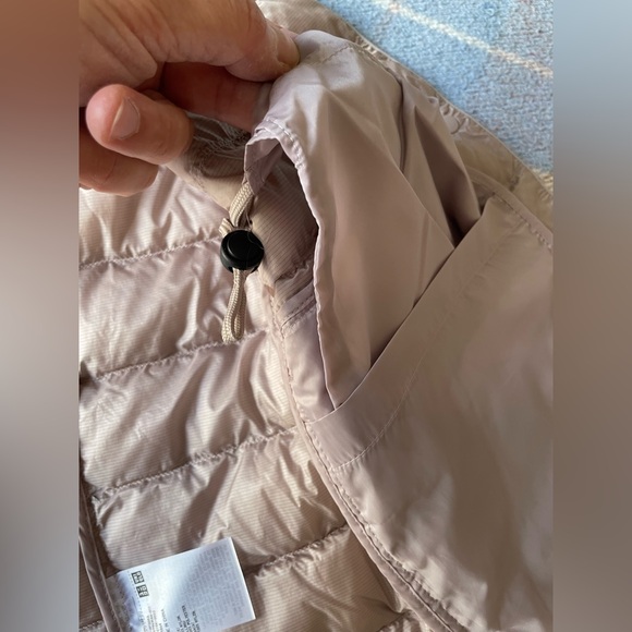 Uniqlo Women's light purple Puffer Vest - Picture 7 of 9